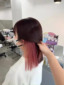 インナーケアブリーチ+カラー🍒ロング料金肩下+¥1,000追加ブリーチ+¥5,500（イヤリングカラー+¥3,300）