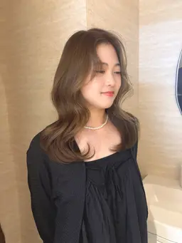 【🩵平日限定🩵】〔カット〕+〔ケアカラー〕+〔nanoトリートメント〕 ¥6900