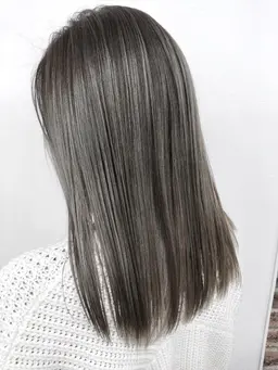 【自然な仕上がり】カット＋ナノケア縮毛矯正♪　￥4100