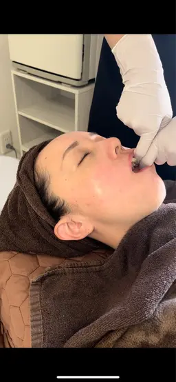 小顔フェイシャルエステ💆🏻♀️【小顔/たるみ/ほうれい線/くすみ】にオススメ!