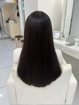 ✂️伸ばし中の方向け✂️メンテナンスカット（ロングの毛先を2.3センチ整える程度のカット）
