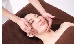 【徹底小顔宣言♪】頭蓋骨矯正フェイシャル+ビタミンC導入12800→5,980