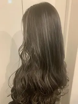 【ブリーチ込み】ダメージ最小で赤味消しシークレットハイライト+フルカラー+カット+1stepトリートメント