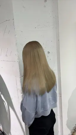 【日中クーポン‼️】ブリーチonカラー✨13500円→9500円 ダメージを最小限に抑えたハイトーンカラー🫧