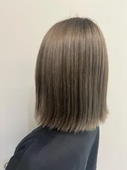 【平日限定🍀】ケアブリーチ+カラー+トリートメント🎈