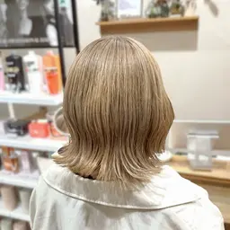 【✨12月限定クーポン✨】毛先カット➕ブリーチ➕ワンカラー➕外部補修トリートメント🫧🌟