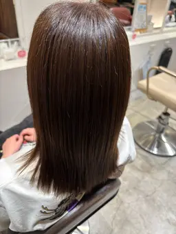 ミディアムの方限定カット✨1月からの募集となっております！