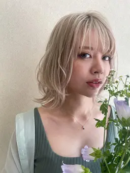 🎊成人式やイベント前に🎗️一歩先のオシャレを🎗️大胆イメチェン】💚カット+ブリーチ+髪質改善カラー