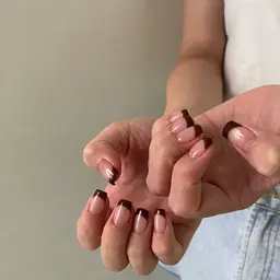 【オフなし】フレンチネイル（ベースカラー無し）☀️