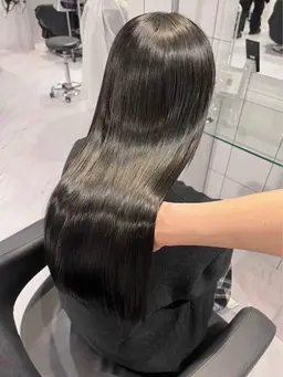 🌿うねり、広がりの解消に🌿レディースカット➕縮毛矯正