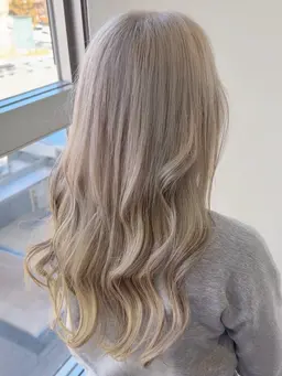 ✨ハイトーン!ブリーチオンカラー✨