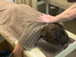 ✨ミニモ限定✨施術後当院のg口コミを書いていただける方への特別価格です。今なら美顔器プレゼント中💁🏻♀️ ✨🎁