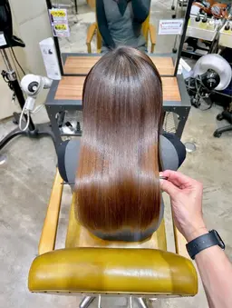 📍縮毛矯正➕艶トリートメント