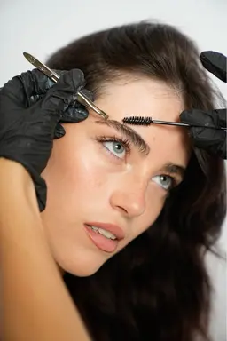 ハリウッドブロウリフト【2/19~2/21限定】