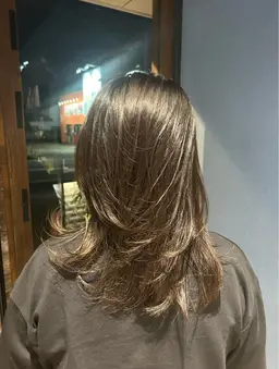 🍑 「透け感とツヤをまとって。やさしく垢抜けワンカラー」