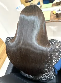 【髪質改善】ホリスティックストレート＋カット