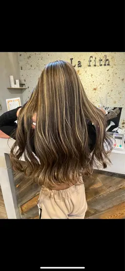 カット＋カラー＋3Dハイライト＋トリートメント¥14900