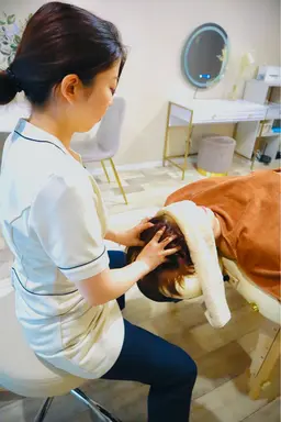 脳疲労ヘッドマッサージ＋ハンドマッサージ（心理カウンセリング付き）