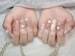 [ジェル]チップ長さ出し10本＋6本アート・パーツ・ストーンつけ放題