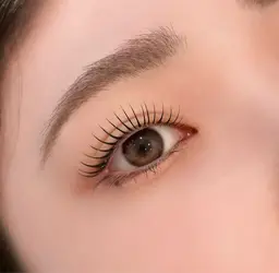 💐パリジェンヌラッシュリフト上下💐美容液付⚠️施術時間70分前後⚠️