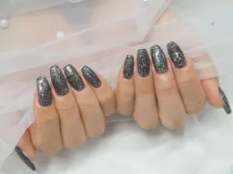 【オフ無し❎長さだし】🖤ワンカラー・グラデーション・フレンチ🖤 (⚠️土日祝＋５５０円)