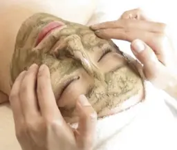 【ハーブピーリング＋sns人気炭酸ガスパック】¥9480