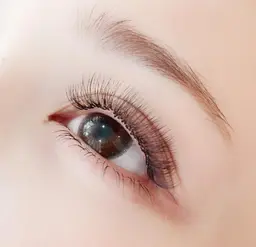 下まつ毛40本付き🧸ボリュームラッシュ[300本¥9000][400本¥10000]アップワード追加可能