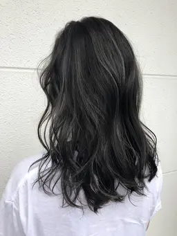 レイヤーカット➕ハイライトカラー