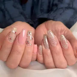 ⭐️ゲリラ半額価格限定3名⭐️オフ無料/ワンカラー+長さだし10本+パーツ乗せ放題⭐️