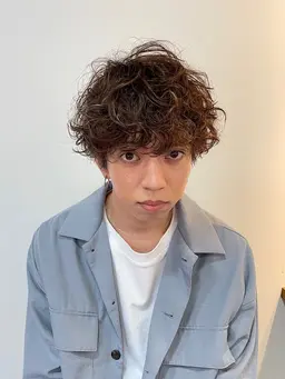 【メンズ】デザインカット＋パーマ＋炭酸泉　波巻き、ツイスト、スパイラル