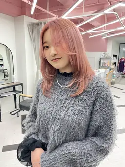 顔周りロングレイヤーカット