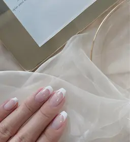 hand✴︎ フレンチネイル(オフ有※無料)