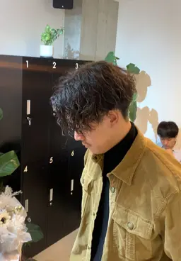 [特別料金]メンズカット+ツイストスパイラルパーマ9500円