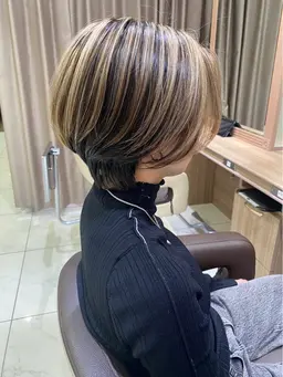 🍎平日限定🍎カット+脱白髪染め(白髪ぼかし)カラー+ハイライト💫ミニモ限定価格💫