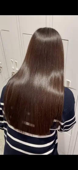 【SNSで話題】💘髪質改善＋"天使の輪っか"カラー＋トリートメント 💘