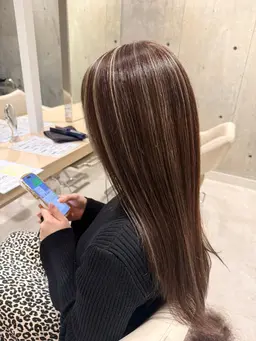 白髪ぼかしデザインハイライトカラー＋カット