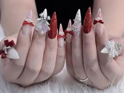 🌸ミニモSALE開催🈹［チップ長さだし] 10本持ち込みデザイン、パーツつけ放題、＜ソフトジェルオフ無料＞