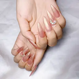 🔥新規🔥チップ長さだし10本+ワンカラー／ラメグラ（クリアベース）/フラッシュ　【オフ無し】【オフあり＋1500】