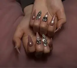 長さ出し10本+フルアート(やり放題)ネイル🌸