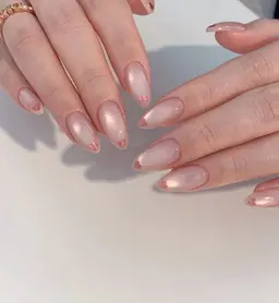 🦢ミュートシロップミラーネイル🦢