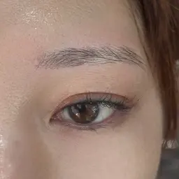 眉毛整えます！眉ワックス✨