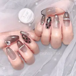 長さ盛っちゃってからhappy designコース♡長さ出し１０本、アートし放題パーツつけ放題♡オフ無料♡