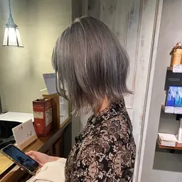 【透明感寒色color☆*。】全頭ブリーチ➕フルカラー💙🛁🪞