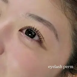 🌷～12/31まで🌷『上下まつげパーマ(tr付)』💎ケラチントリートメント+1000