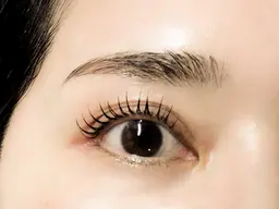 まゆ毛WAX✕【マツパ/マツエク〜100本(上.下)のどれか🧚】