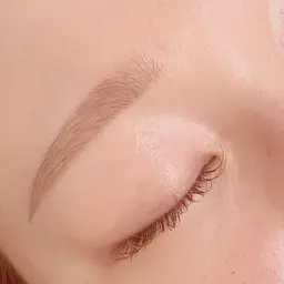 《大人気眉スタイリング》で垢抜けふんわり眉✨駐車場1台完備🅿️/櫛原駅徒歩1分の駅近