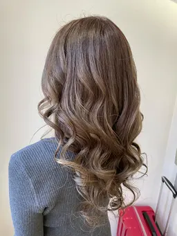 【💠透明感💠】ハイライトカラー＋高保湿トリートメント【ケアブリーチ】