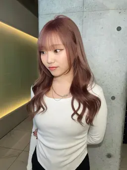 【人気𝐍𝐨.𝟑 🩵】ブリーチオンカラー➕クリームトリートメントサービス🎀