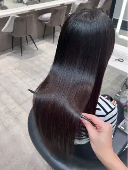 ✨梅雨限定✨ 【人気No.1】‼️自然な仕上がり◎ダメージレス縮毛矯正☂️