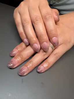 （オフなし）ラメグラデーションネイル